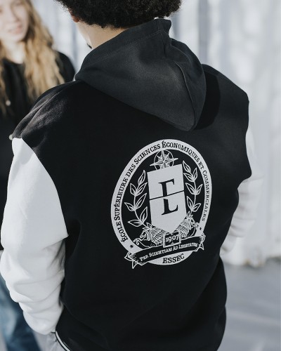 Teddy – Édition Numérotée en Précommande | ESSEC OFFICIAL STORE