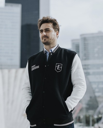 Teddy – Édition Numérotée en Précommande | ESSEC OFFICIAL STORE